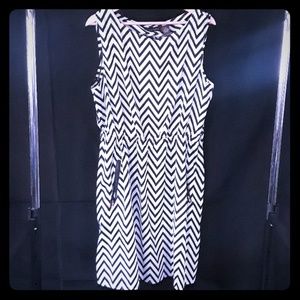 Chevron print dress sleeves